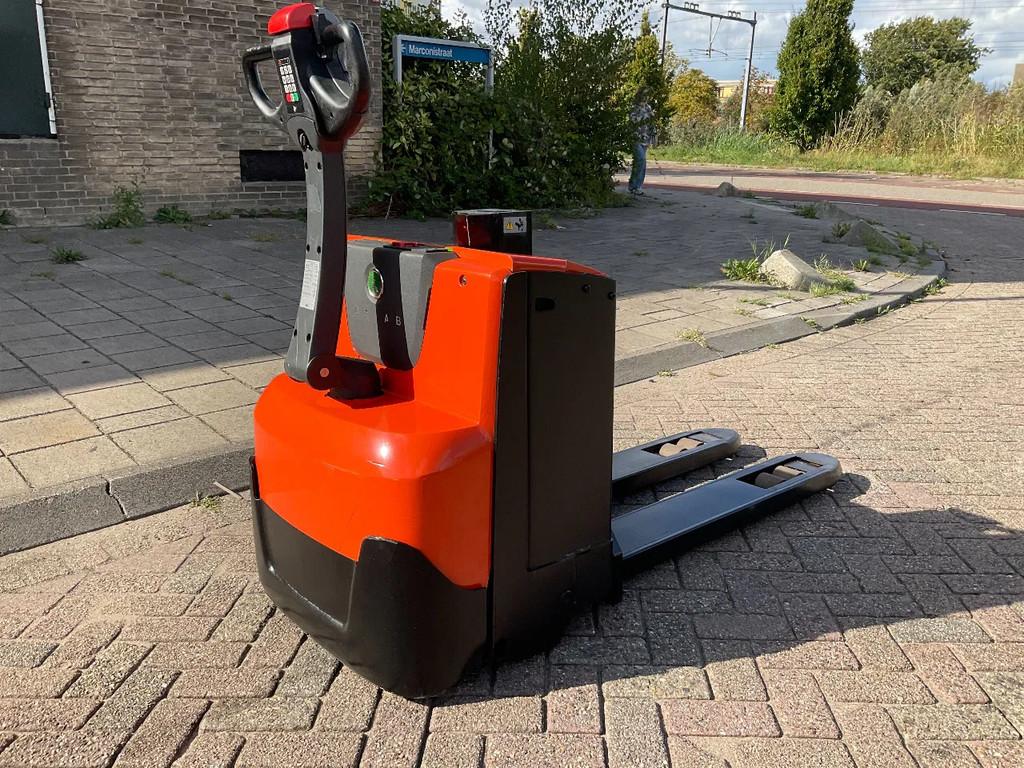Cesab S208L 2000KG 65CM STAPELAAR / HEFTRUCK