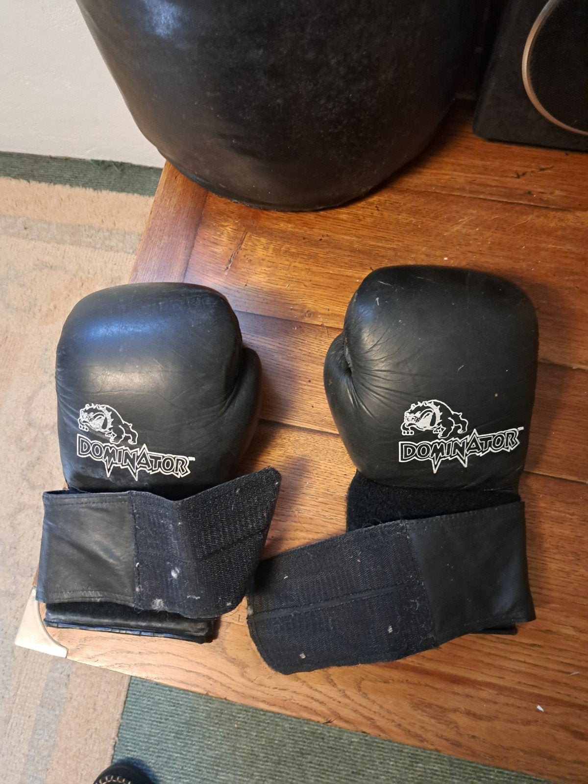 Dominator Bokshandschoenen - Zwart, Sport en Fitness, Ophalen of Verzenden, Gebruikt, Bokshandschoenen