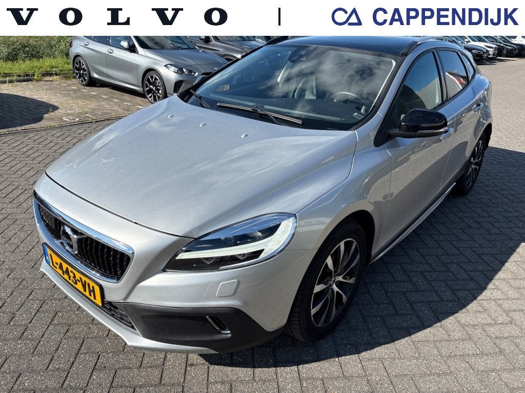 Volvo V40 Cross Country T3 153PK AUT6 Polar+ Luxury| Adap.Cr, Auto's, Volvo, 4 cilinders, Leder, Hatchback, 5 stoelen