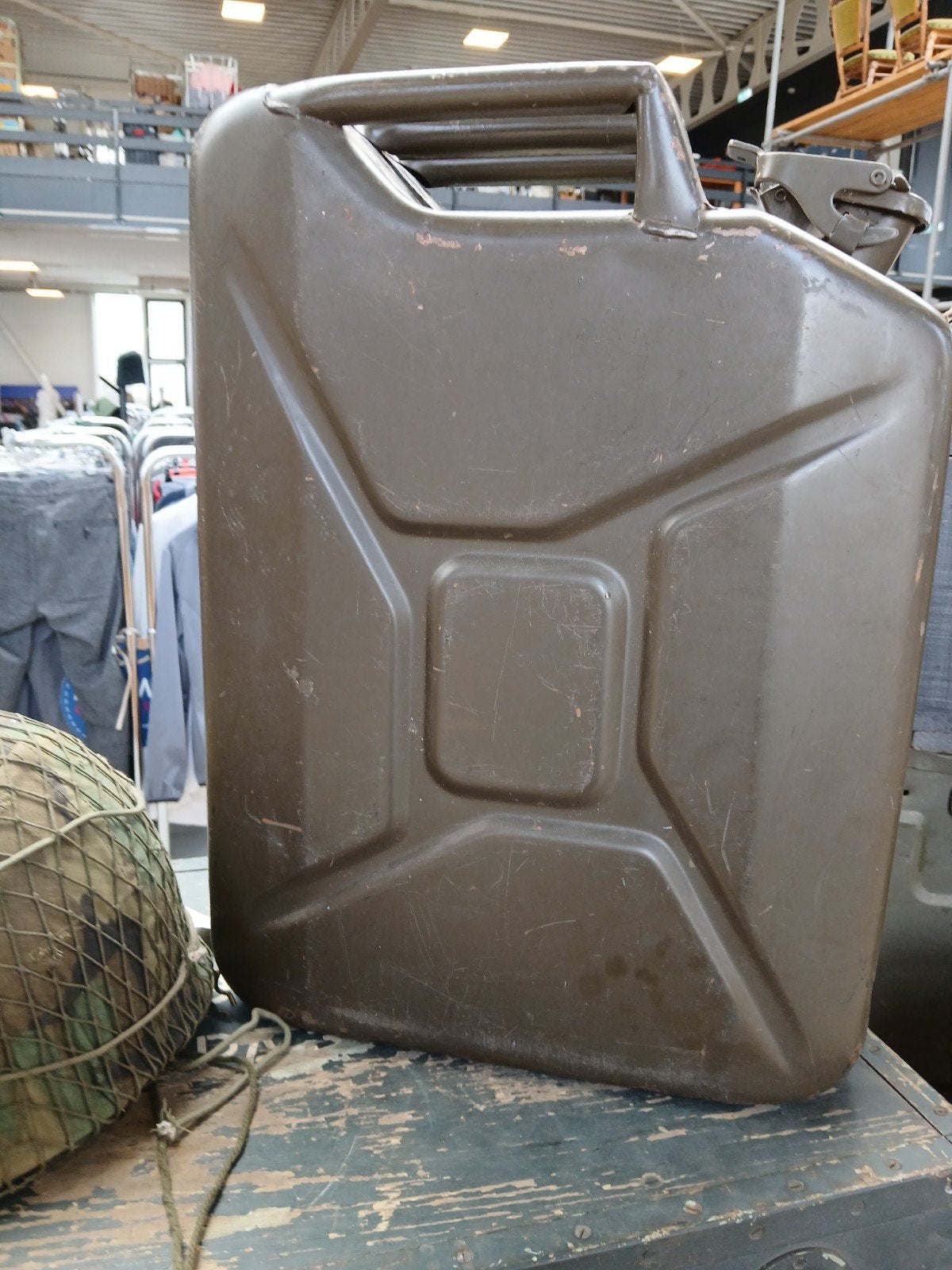 Vintage Jerrycan - Legergroen - 20 Liter, Ophalen