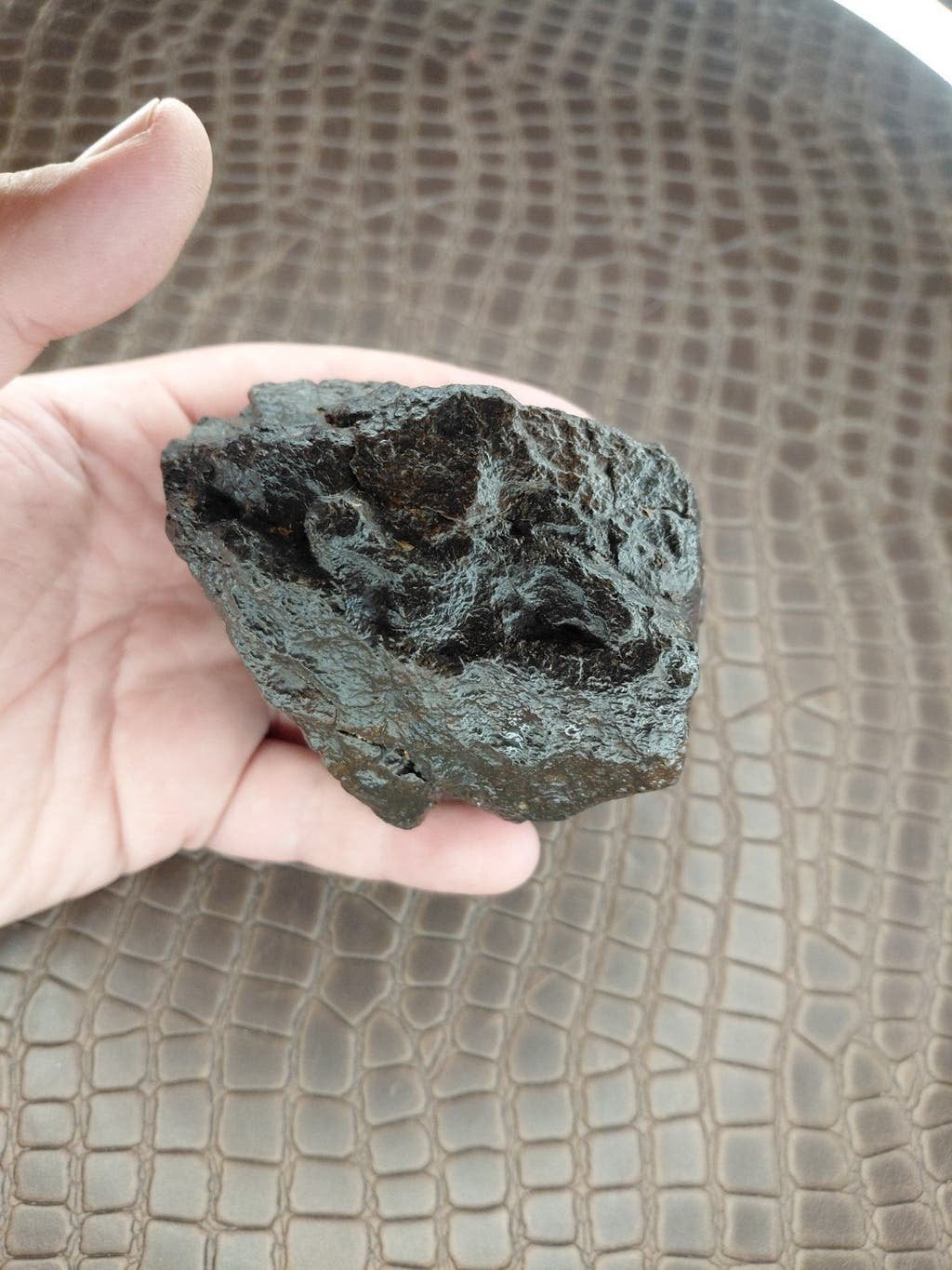 675 gram zware Steen Meteoriet uit de Sahara, Verzenden