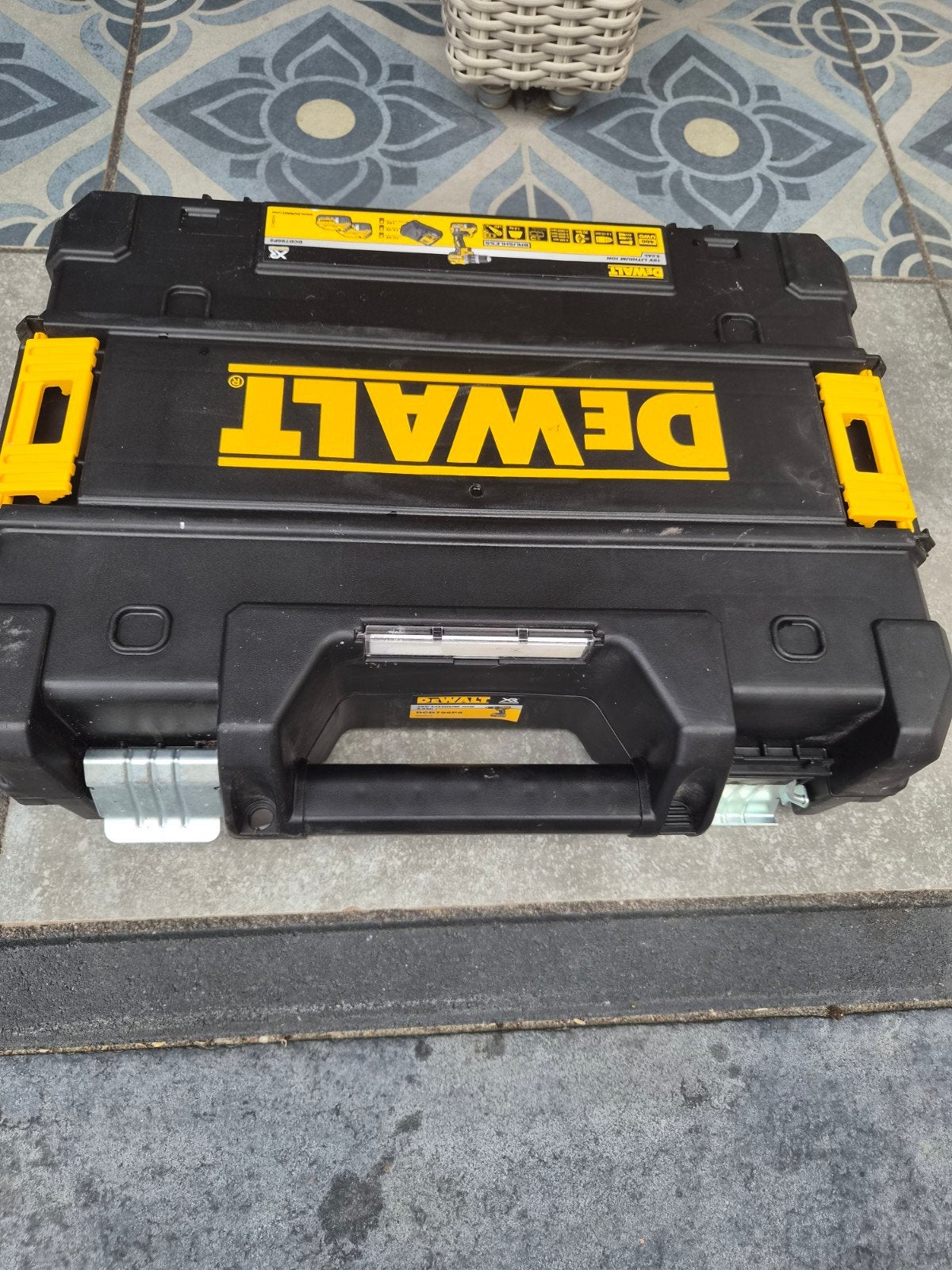Dewalt koffer voor gereedschap, Ophalen, Zo goed als nieuw