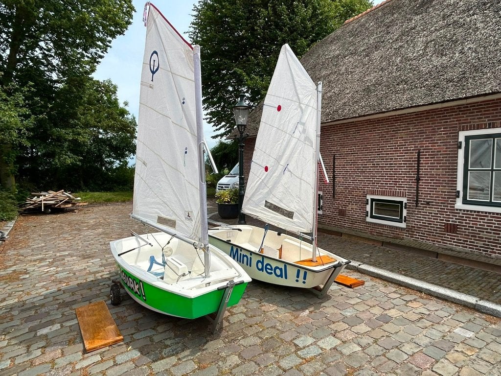 Optimist, compleet met karretje, twee stuks, Watersport en Boten, Ophalen, Gebruikt, Overige typen, Minder dan 15 m²