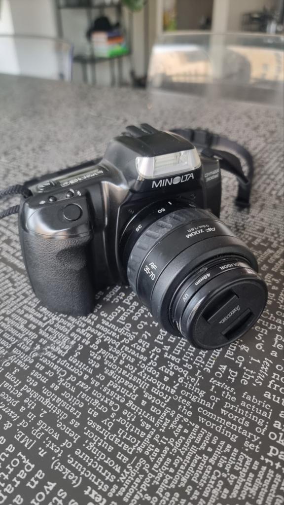 Minolta Dynax 300si spiegelreflexcamera + Minolta lens, Audio, Tv en Foto, Fotocamera's Analoog, Ophalen of Verzenden, Spiegelreflex