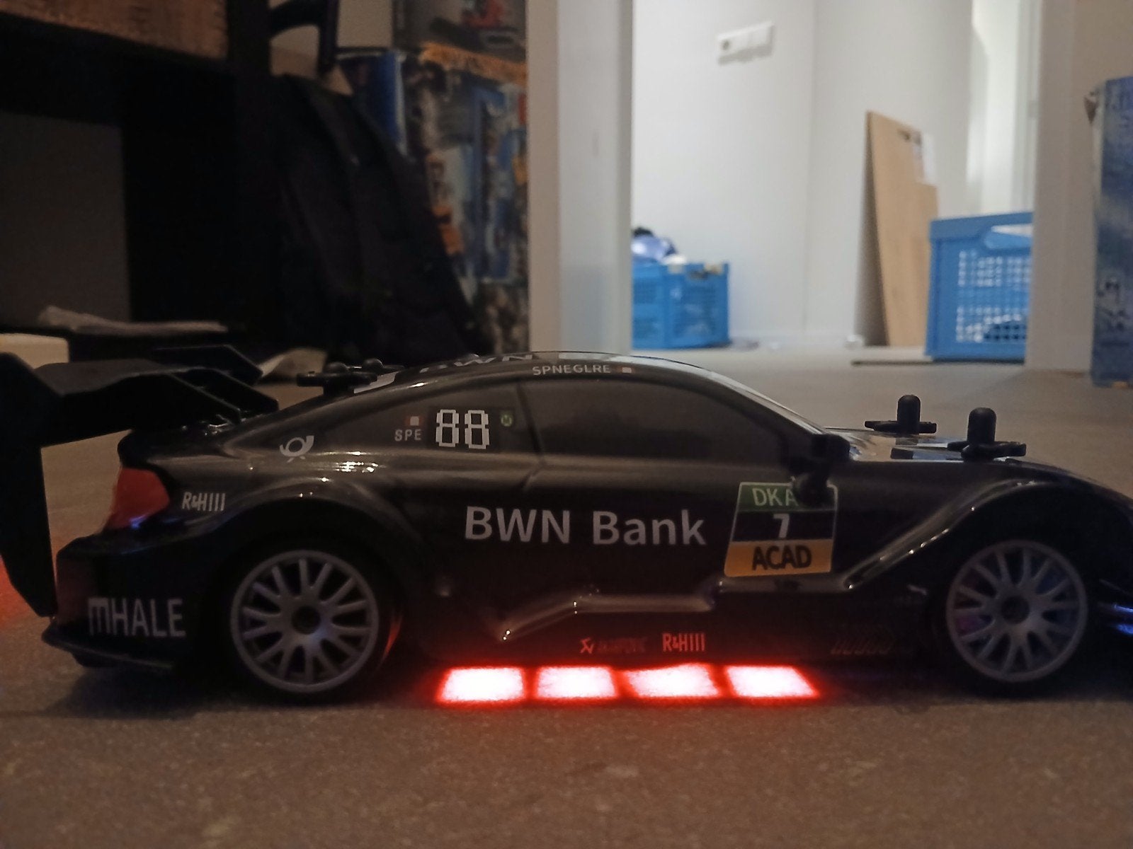 Drift auto met LED verlichting - Zo goed als nieuw, Ophalen of Verzenden, Zo goed als nieuw, Overige schalen, Auto onroad