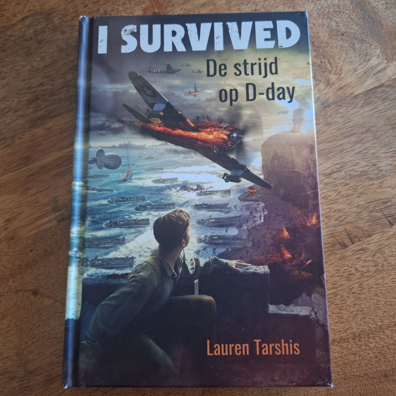 Lauren Tarshis - De strijd op D-day, Boeken, Ophalen of Verzenden, Zo goed als nieuw, Lauren Tarshis
