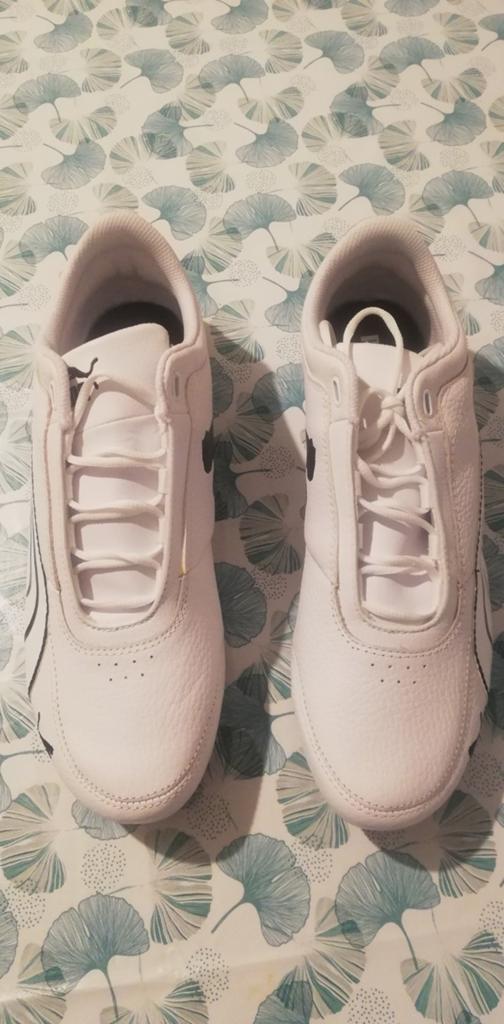 Puma Sneakers Wit - Maat 42, Puma, Wit, Ophalen of Verzenden, Gedragen