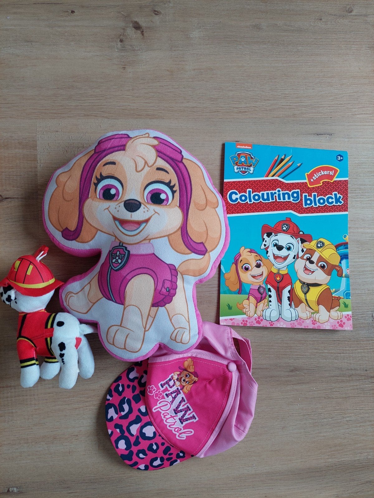 Paw Patrol Skye knuffel, pet en kleurboek, Gebruikt, Overige merken, Middelgroot (20 tot 80 cm), Roze