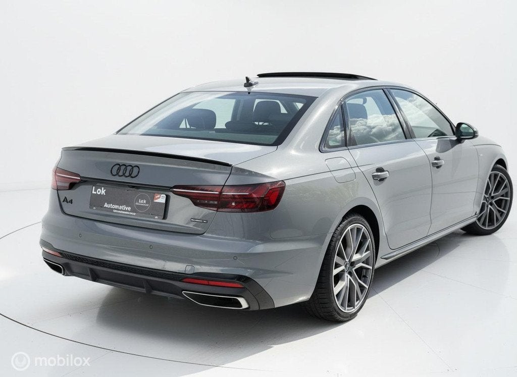 Audi A4 Limousine 40 TFSI quattro S edition DAK|MATRIX|SLINE, Auto's, Audi, Gebruikt, Zwart, 4 cilinders, A4
