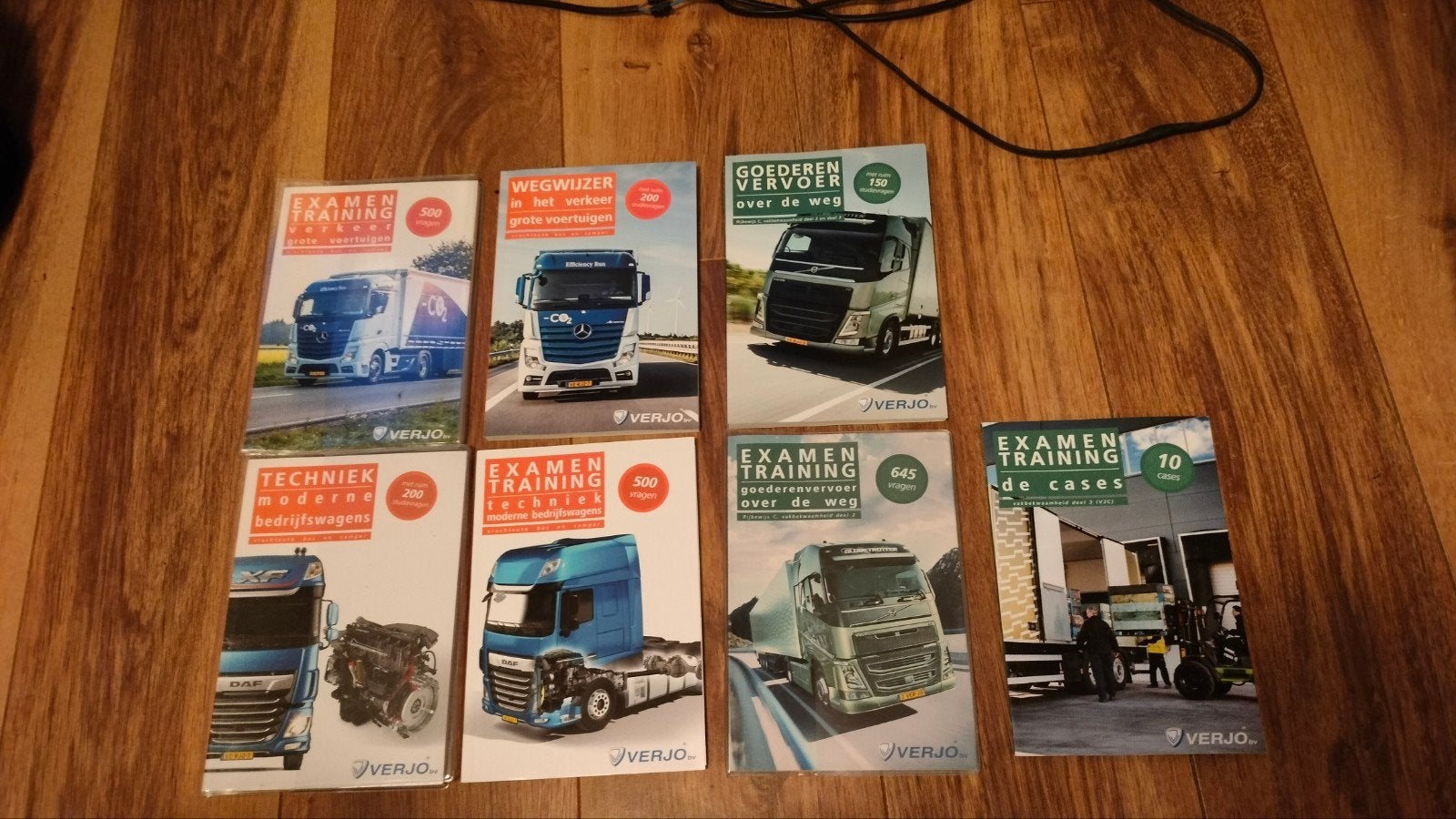 Verjo Vrachtwagen theorieboeken C/C1 complete set, Boeken, Studieboeken en Cursussen, Ophalen of Verzenden, Zo goed als nieuw