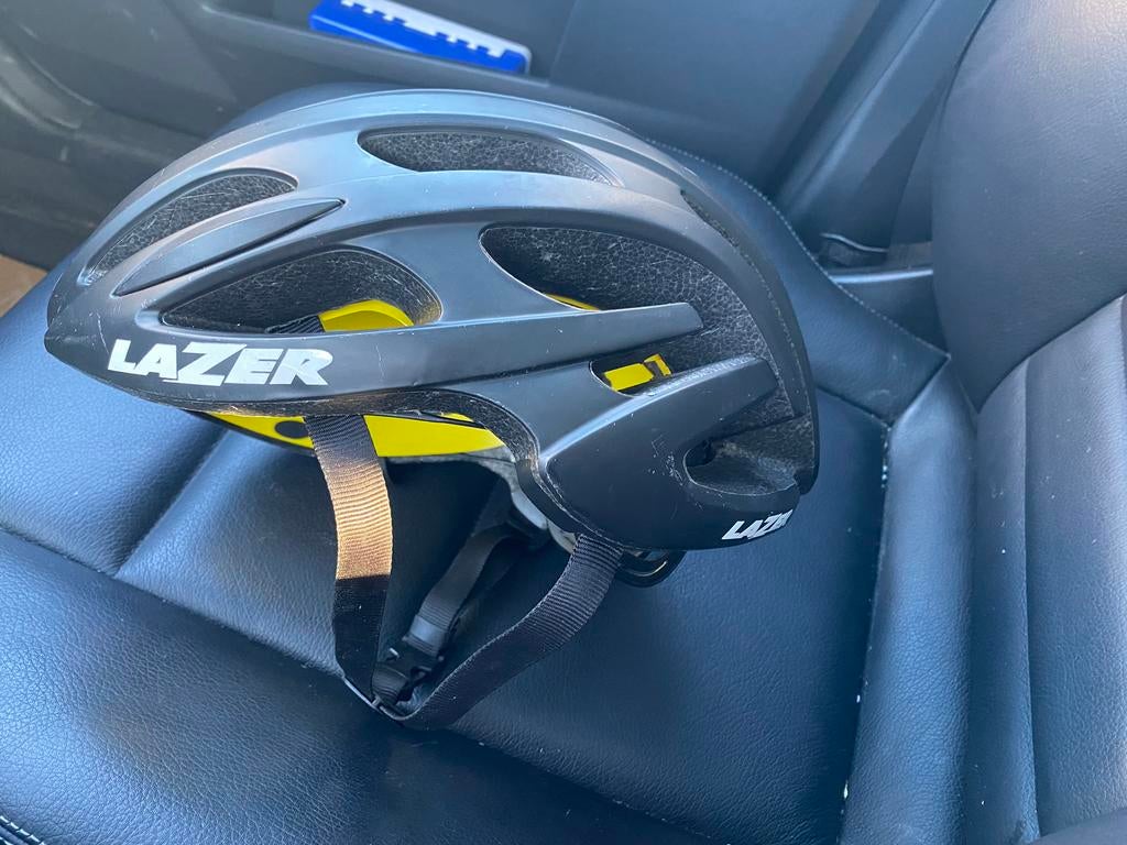 Lazer Blade fietshelm maat L 58-61cm, Fietsen en Brommers, Fietsaccessoires | Fietshelmen, Ophalen of Verzenden, Zo goed als nieuw