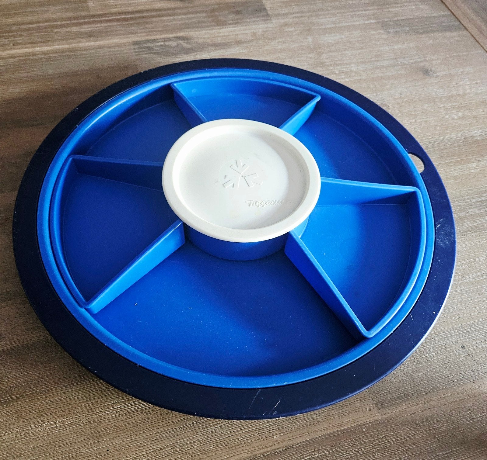 Tupperware partyschaal - Blauw met 6 vakken en dipschaaltje, Ophalen, Gebruikt, Schaal, Blauw
