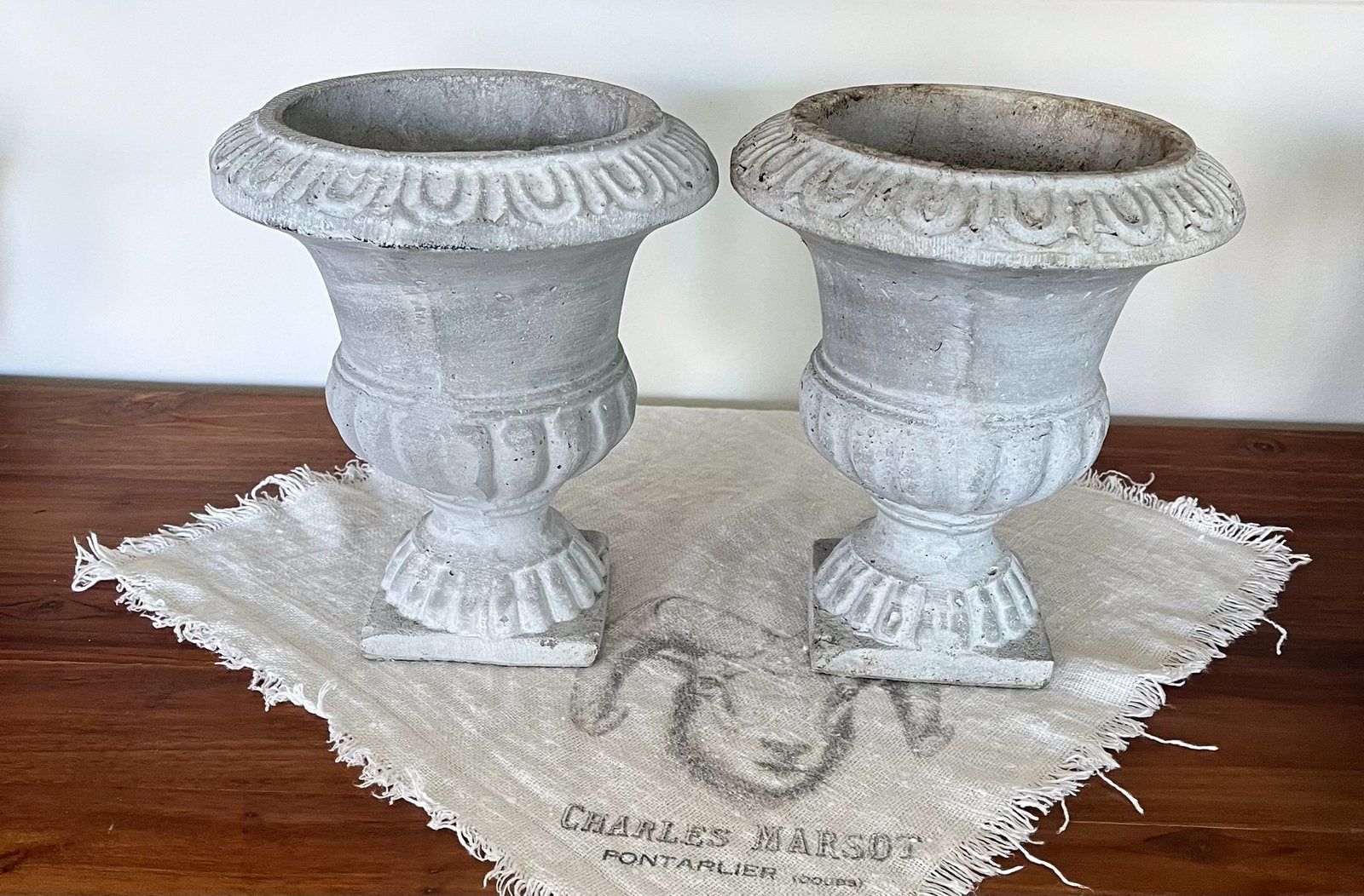 Brocante bloempotten 2x, Ophalen of Verzenden, Zo goed als nieuw