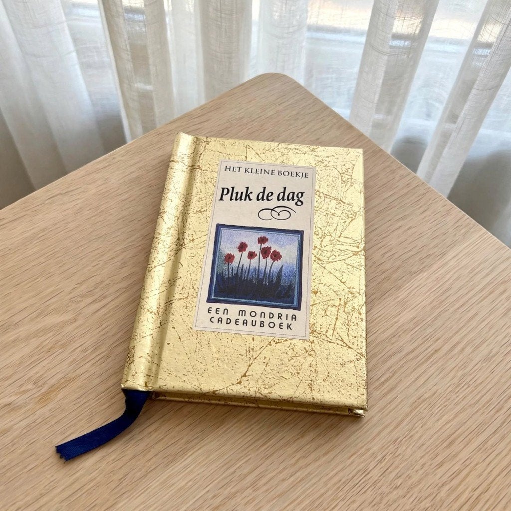 Vintage Mini Cadeauboekje - Pluk de Dag -Helen Exley, Gelezen, Helen Exley, Ophalen of Verzenden, Nederland