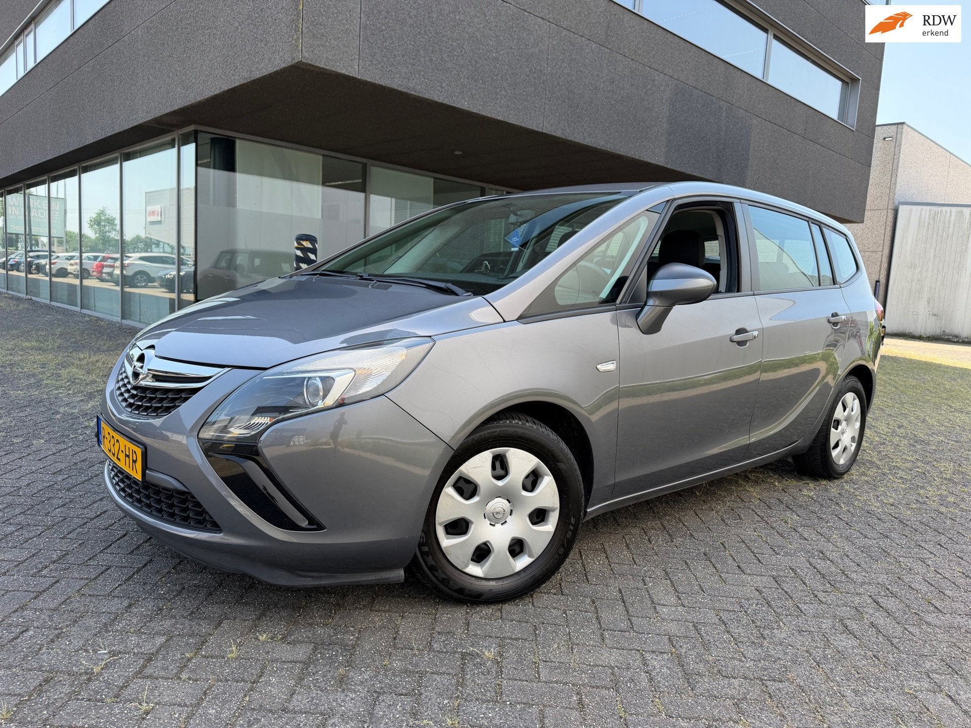 Opel Zafira Tourer 1.4 Edition 7p. AIRCO BJ 6-2016 APK 7-202, Auto's, Gebruikt, Euro 6, 4 cilinders, Bedrijf