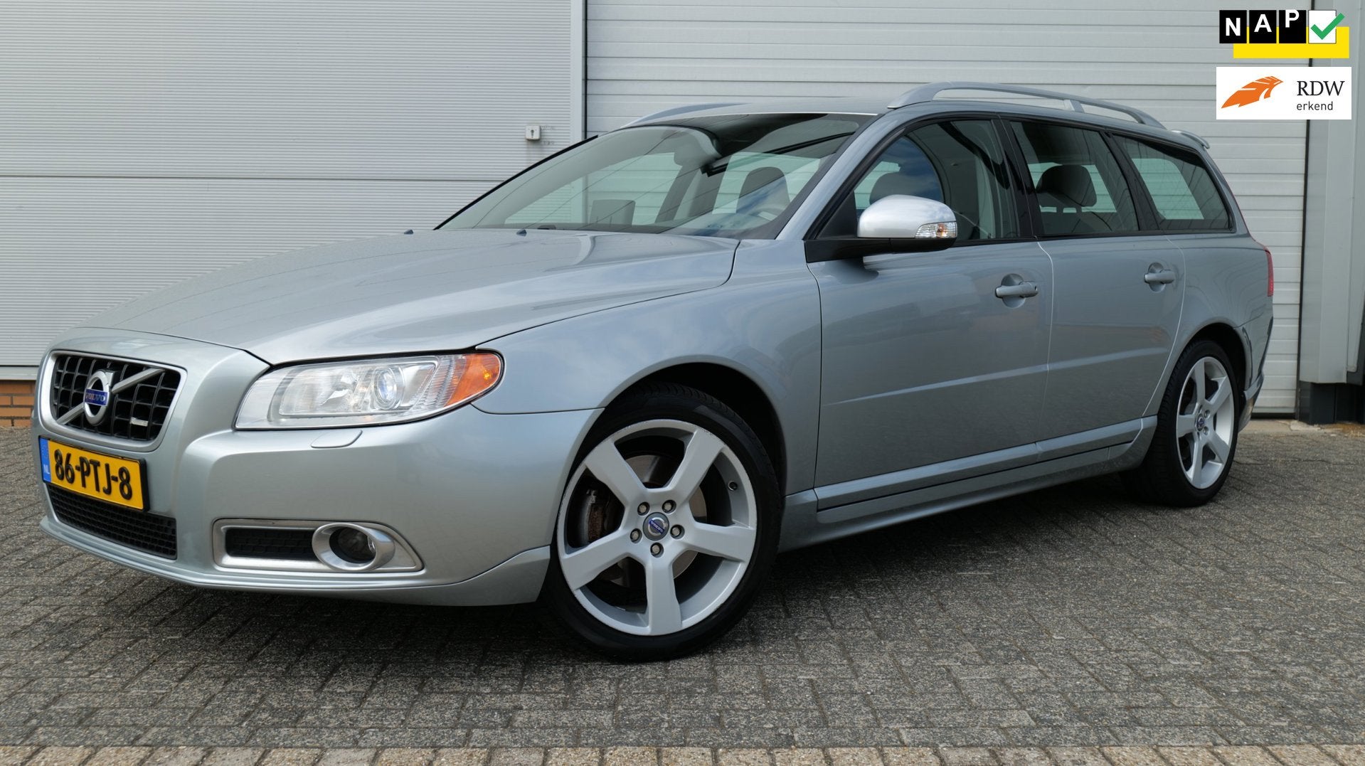 Volvo V70 2.0T R-Edition NL-Auto NAP 1e eigenaar Dealer onde