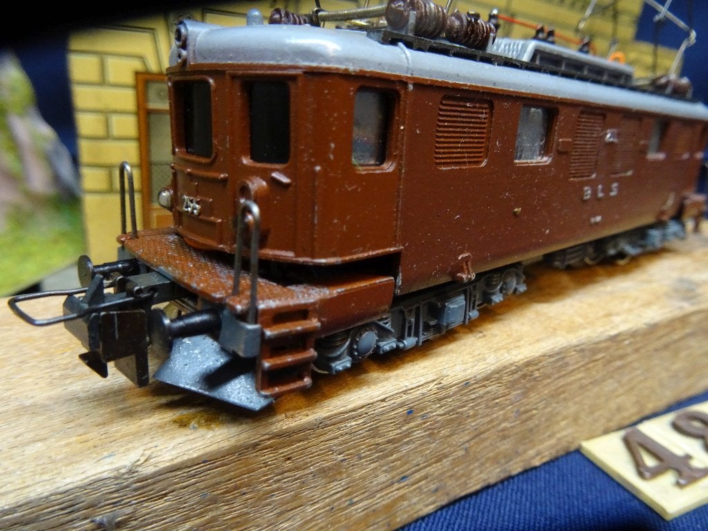 4806=Trix Express E loc van de BLS spoorwegen.         87, Gebruikt, Trix, Ophalen of Verzenden, Gelijkstroom