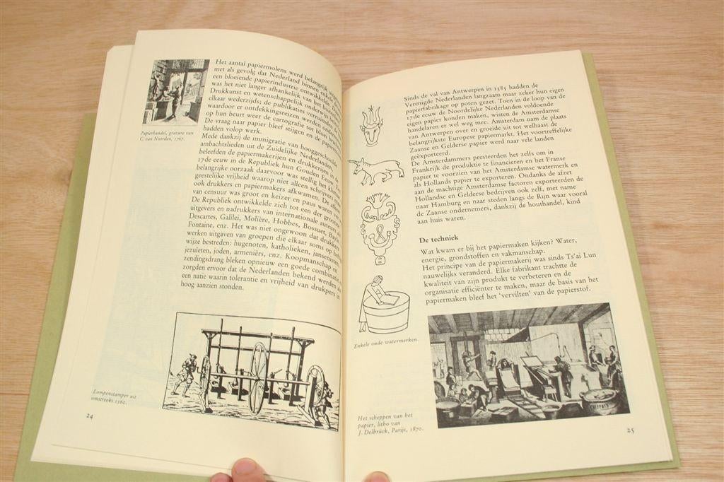 Bührmann-Ubbens Papier — Neem nou Papier... Kleine Historie, Ophalen of Verzenden, Zo goed als nieuw, Europa