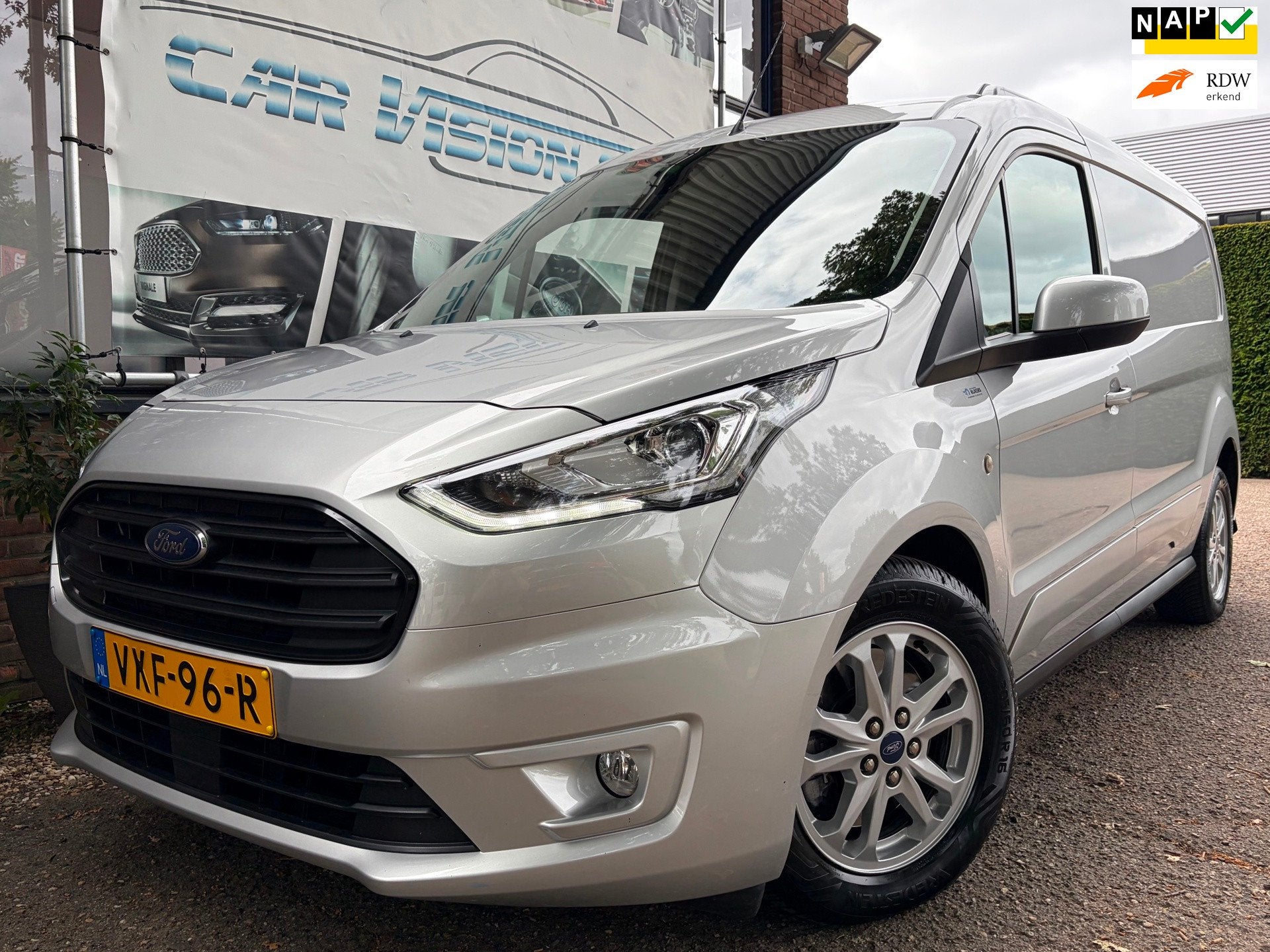 Ford Transit Connect 1.5 EcoBlue L2 Sport|Automaat|3-zits|ke, Gebruikt, Euro 6, 4 cilinders, Leder en Stof