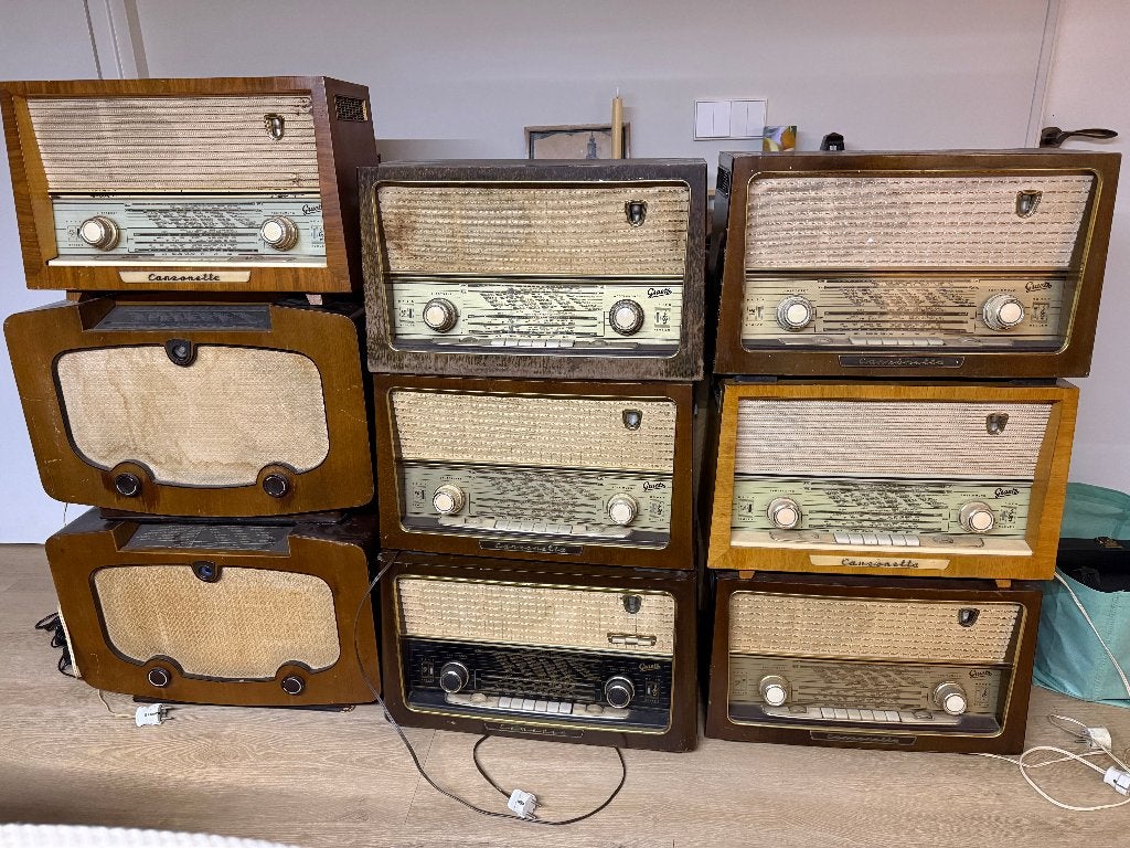 Partij van 9 vintage buizenradio’s Graetz Canzonetta/Comedia, Ophalen, Gebruikt, Radio