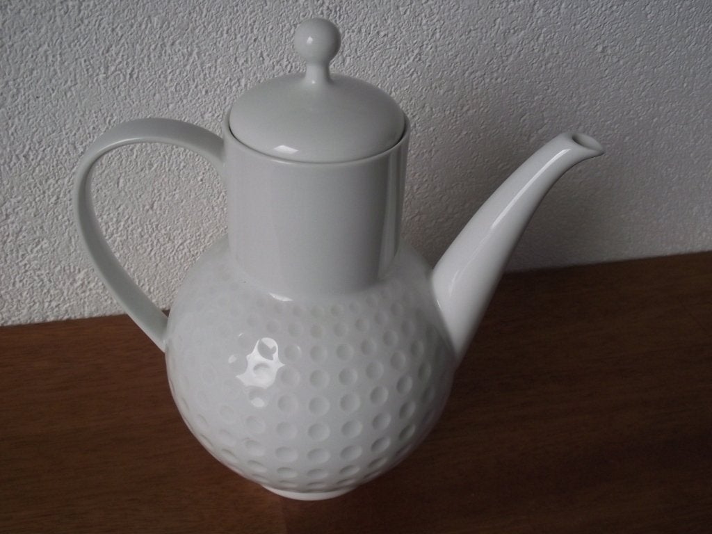 wit porselein theepot golfbal design 24 cm Arzberg 1960, Arzberg, Ophalen of Verzenden, Zo goed als nieuw, Porselein