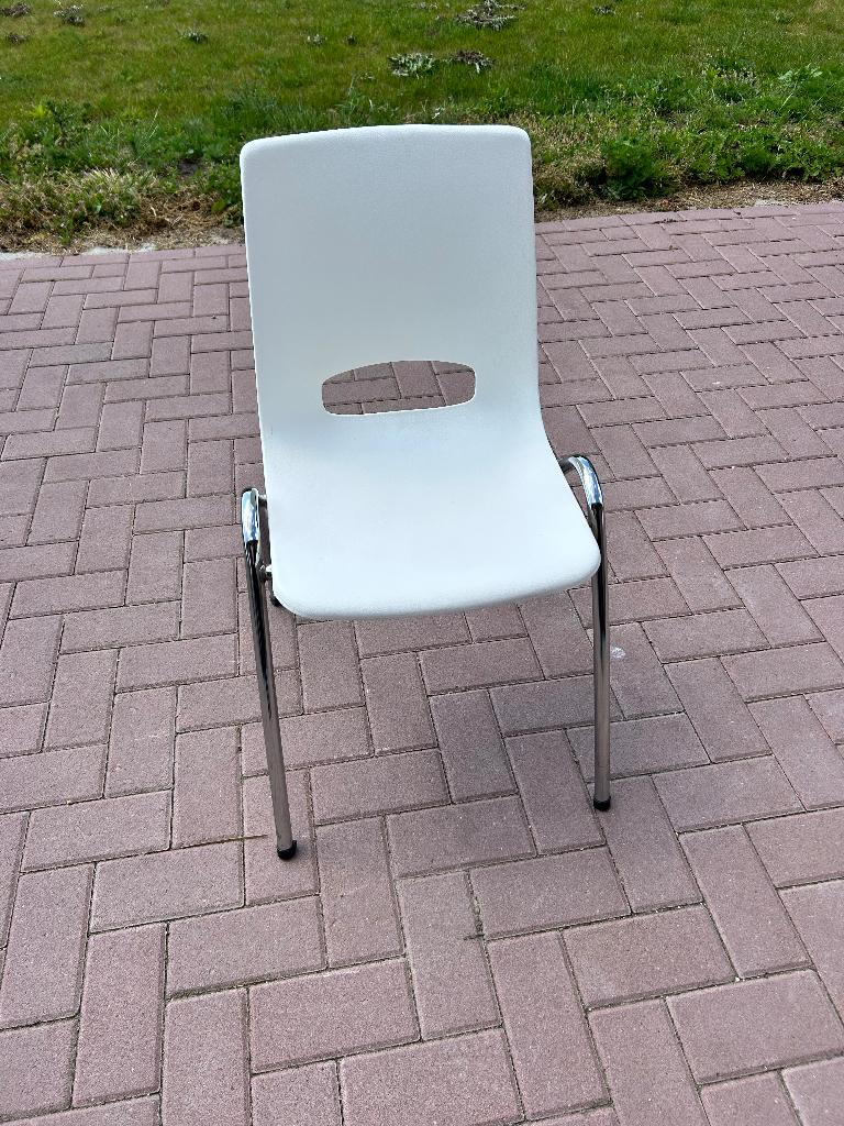 Partij kunststof stapelstoelen, Ophalen, Leer, Wit, Zo goed als nieuw