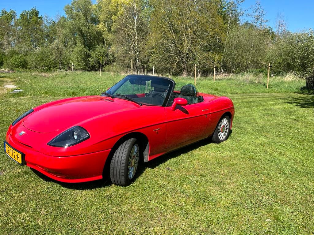 Rij vandaag nog in deze hele mooie cabrio. Fiat barchetta, Auto's, Voorwielaandrijving, 450 kg, 40 €/maand, Zwart