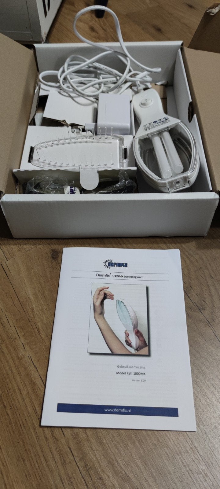 Dermfix 1000MX UVB Draagbare Lamp, Ophalen of Verzenden, Zo goed als nieuw, Overige typen
