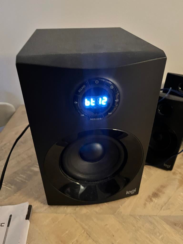 Logitech Z607 5.1 Surround Sound Systeem met Bluetooth, Overige merken, Ophalen of Verzenden, Zo goed als nieuw, 60 tot 120 watt