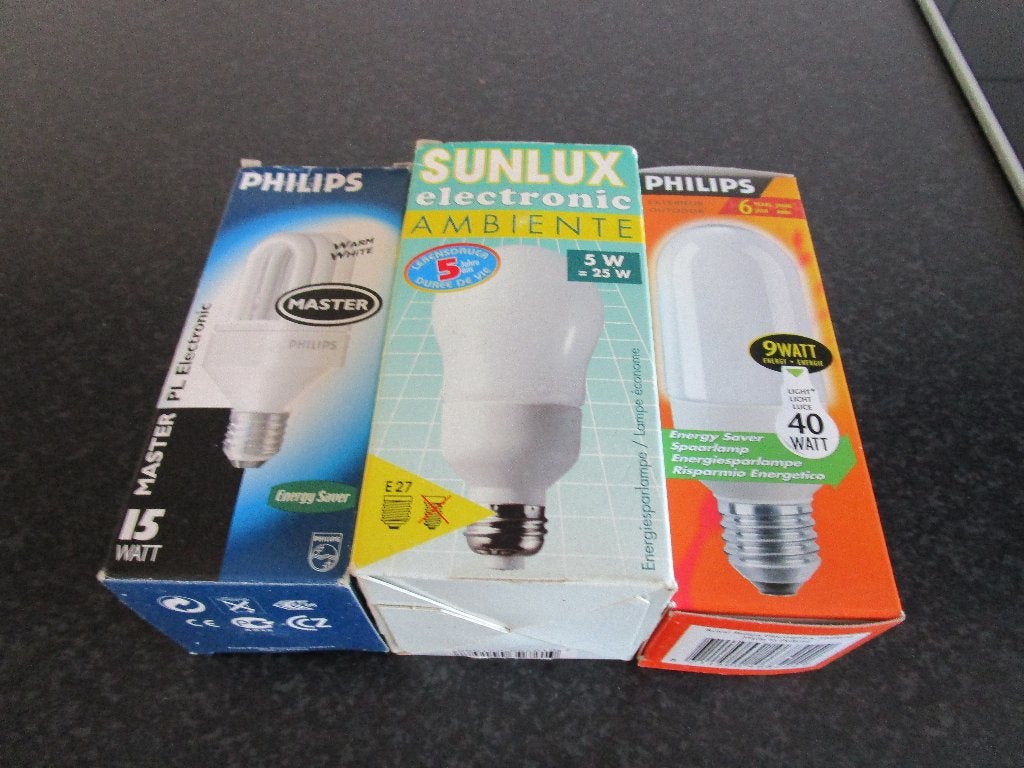 Diverse spaarlampen - Philips en Sunlux, Nieuw, Spaarlamp, Warm wit, Philips