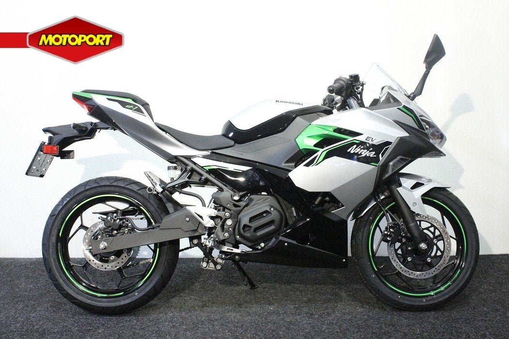 Kawasaki Ninja e-1, Bedrijf, Sport