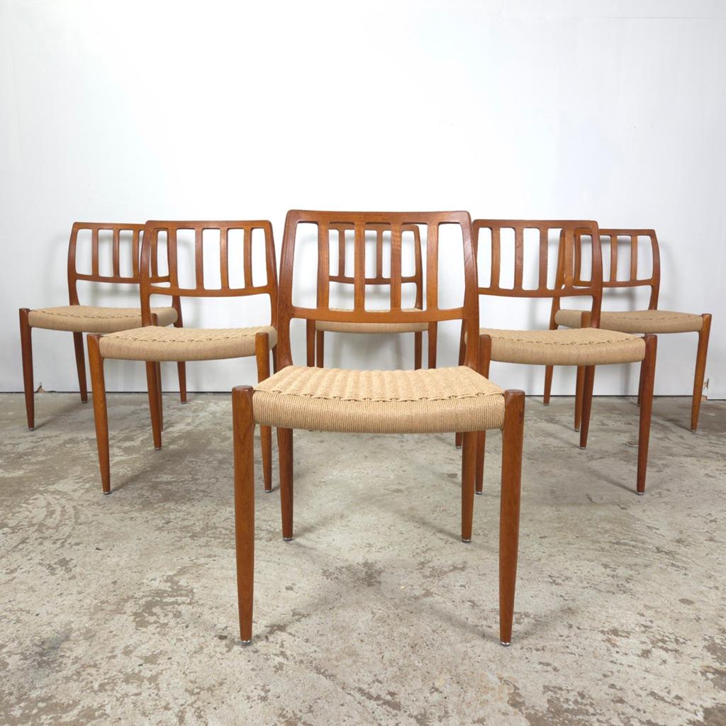 Niels Møller model 83 eetkamerstoel teak nieuw papercord, Huis en Inrichting, Stoelen, Ophalen, Bruin, Niels Otto Møller, Zo goed als nieuw