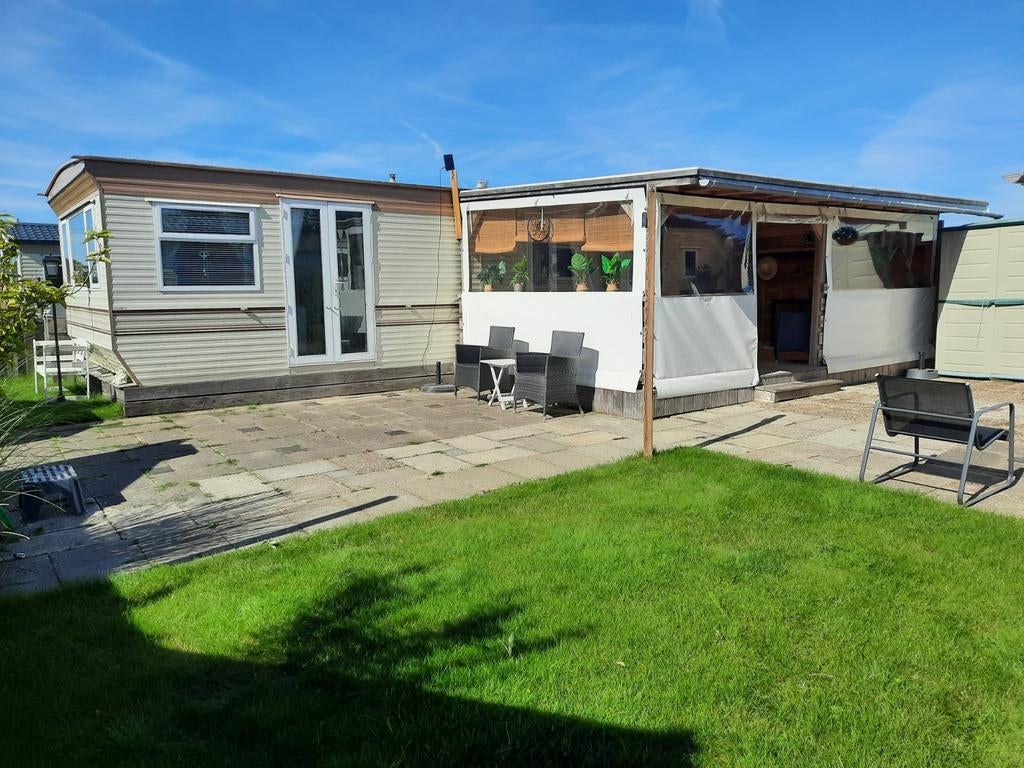Mooie stacaravan op camping de Rietkraag in Noord Holland