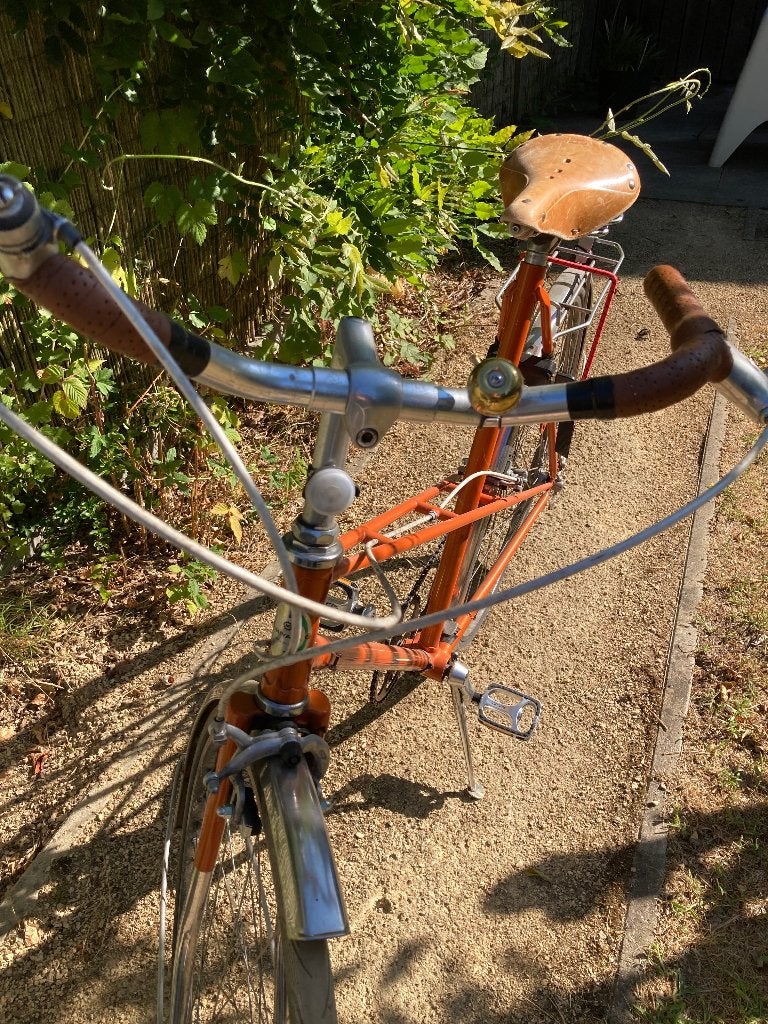 Retro fiets uniek exemplaar, Ophalen