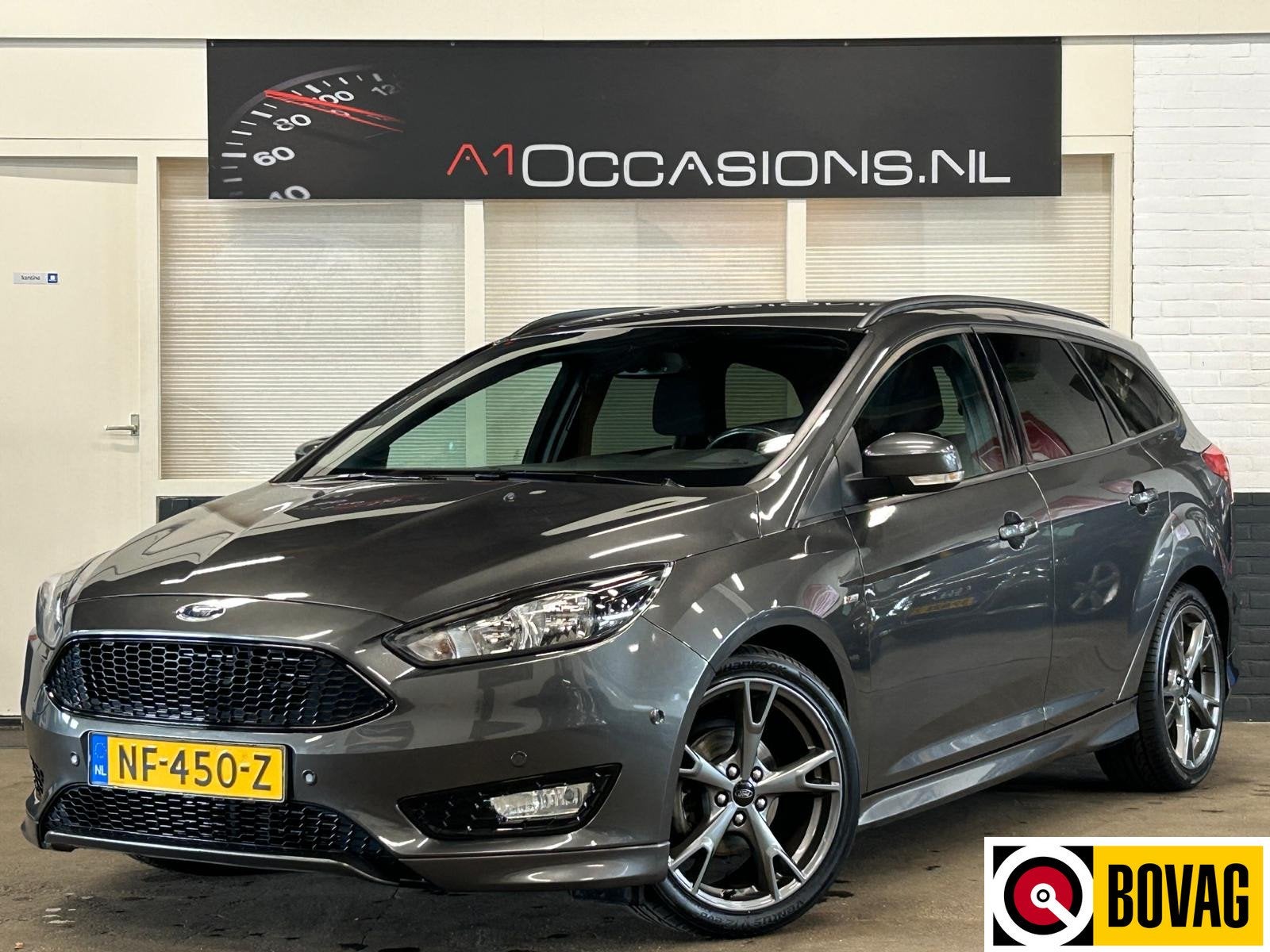 Ford FOCUS Wagon 1.0 ST-Line DISTR. VV (bj 2017), Auto's, Ford, Stof, Gebruikt, Euro 6, Bluetooth