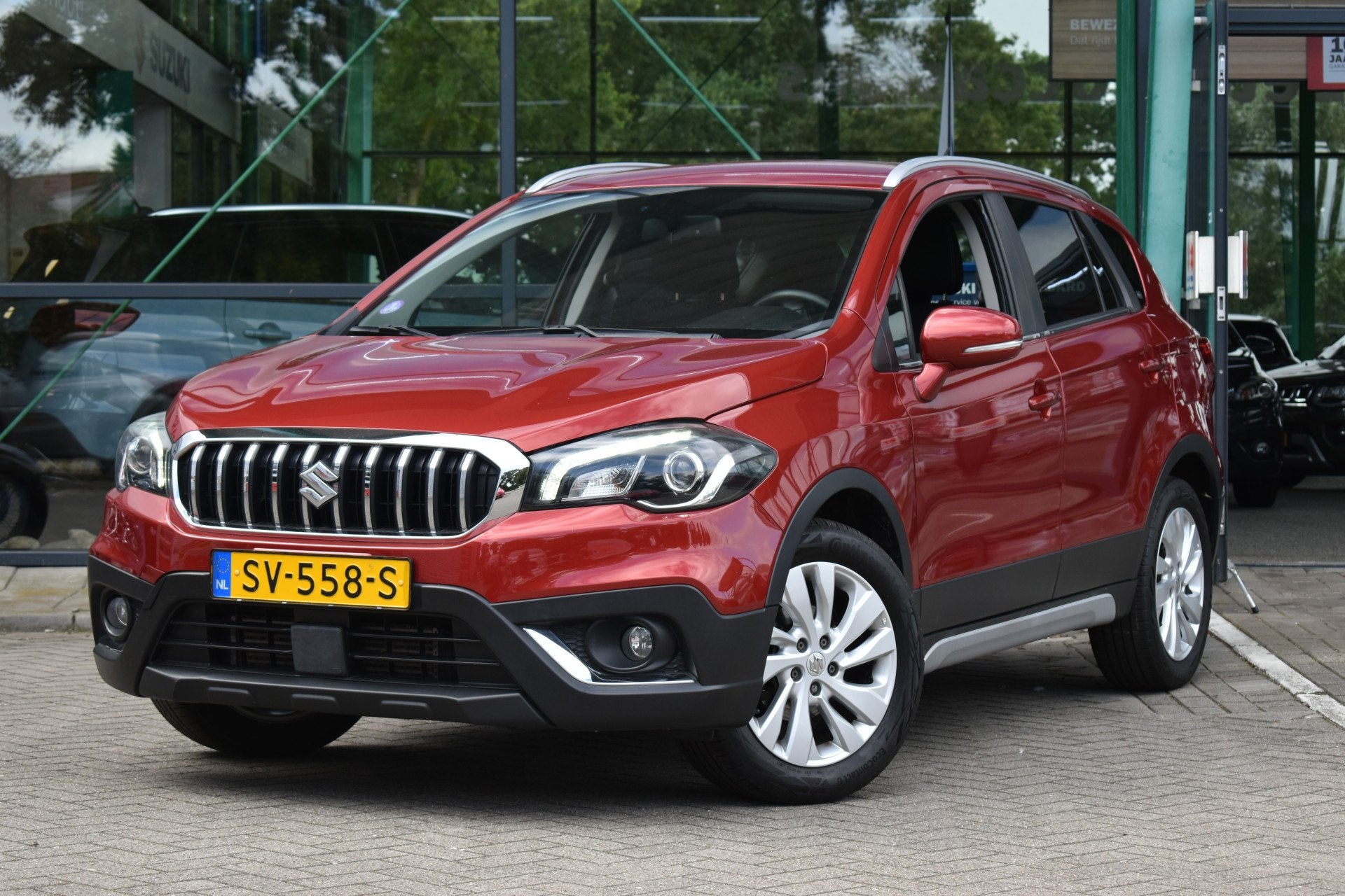 Suzuki S-Cross 1.0 Boosterjet Exclusive Handgeschakeld 112pk, Auto's, Voorwielaandrijving, 12 maanden, Stof, Origineel Nederlands
