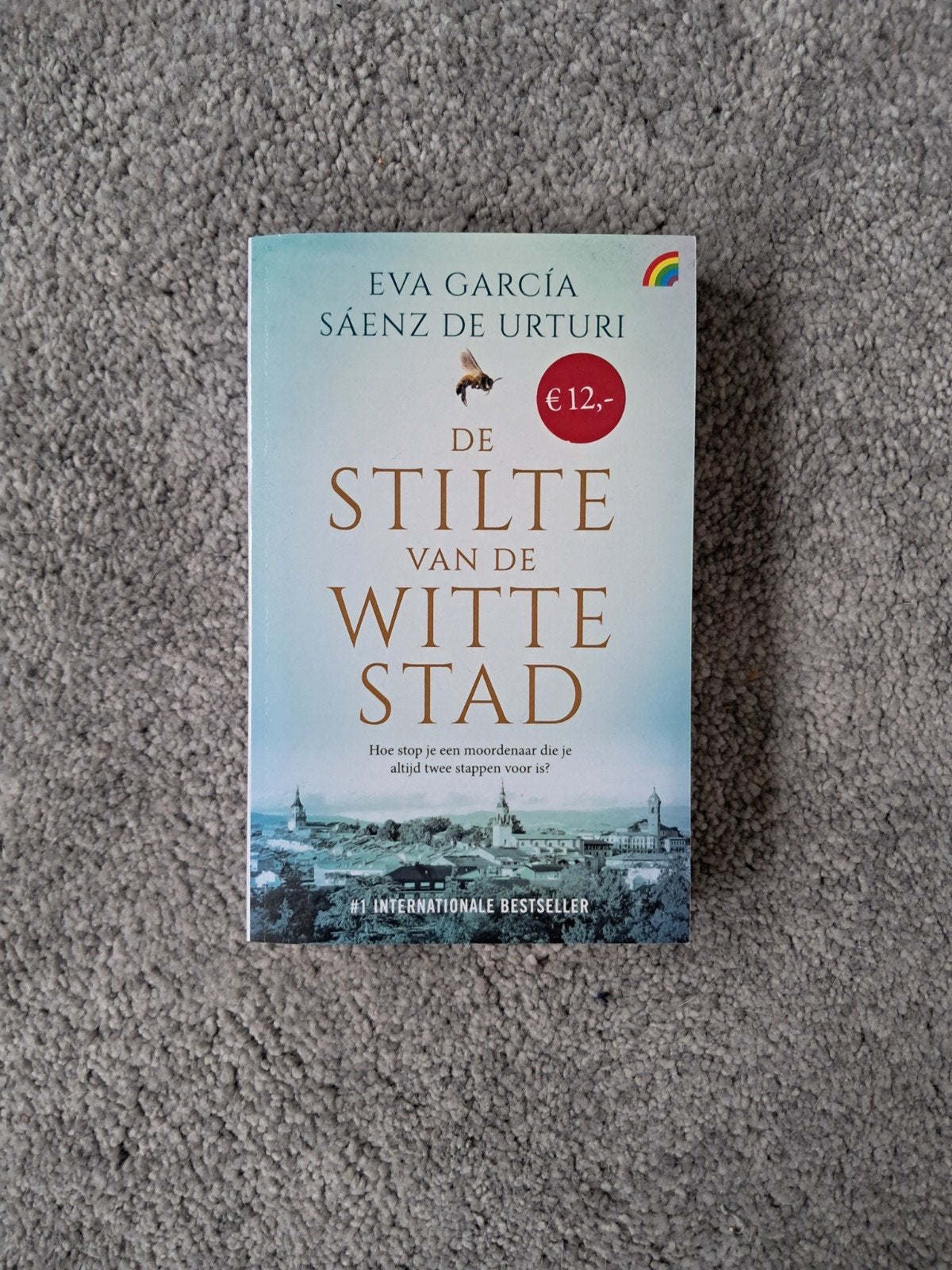 De Stilte van de Witte Stad - Eva García Sáenz de Urturi, Ophalen of Verzenden, Zo goed als nieuw, Eva García Sáenz de Urturi