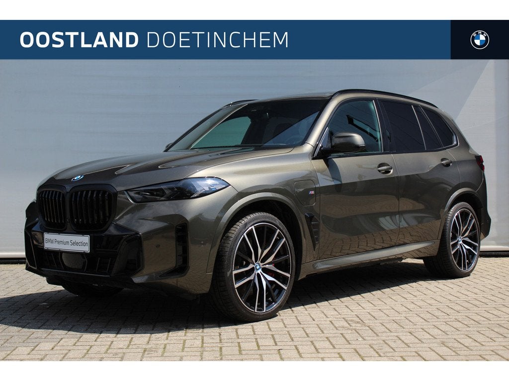 BMW X5 xDrive50e M Sport Automaat / Trekhaak / Panoramadak /