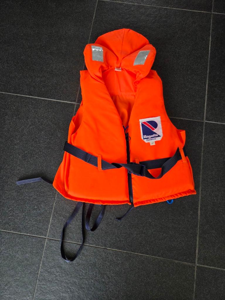 Zwemvest Regatta, Ophalen, Zo goed als nieuw, Regatta, Dame of Heer