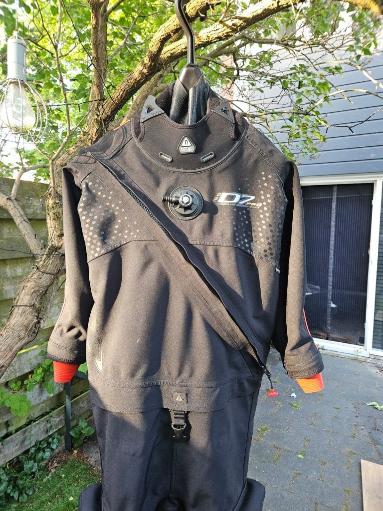 Waterproof D7 Droogpak ML / 44-45, Watersport en Boten, Duiken, Ophalen, Gebruikt, Duikpak