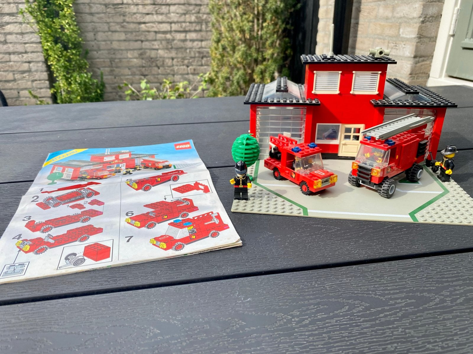 LEGO City Brandweerkazerne 6382 met brandweerwagens, Lego, Ophalen of Verzenden, Compleet, Complete set