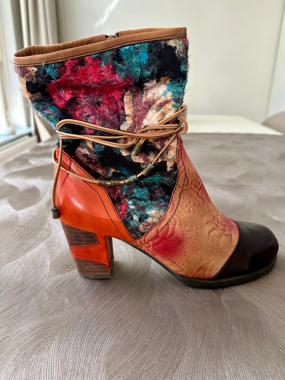 Mooie Laura Vita laarzen. Als nieuw. Mt 41, Kleding | Dames, Overige kleuren, Lage of Enkellaarzen, Ophalen of Verzenden, Zo goed als nieuw