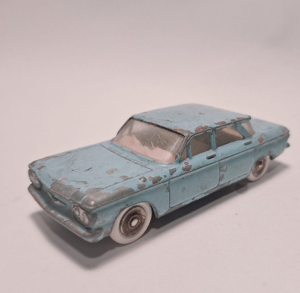 Chevrolet Corvair Dinky Toys, Hobby en Vrije tijd, Modelauto's | 1:43, Ophalen of Verzenden, Gebruikt, Auto, Dinky Toys