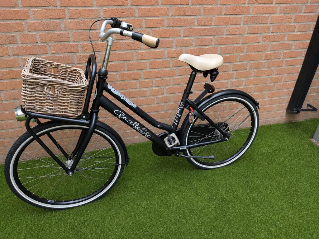 Gazelle 24 inch meisjesfiets met mandje, Fietsen en Brommers, Fietsen | Meisjes, Terugtraprem, Ophalen of Verzenden, Handrem, Gazelle