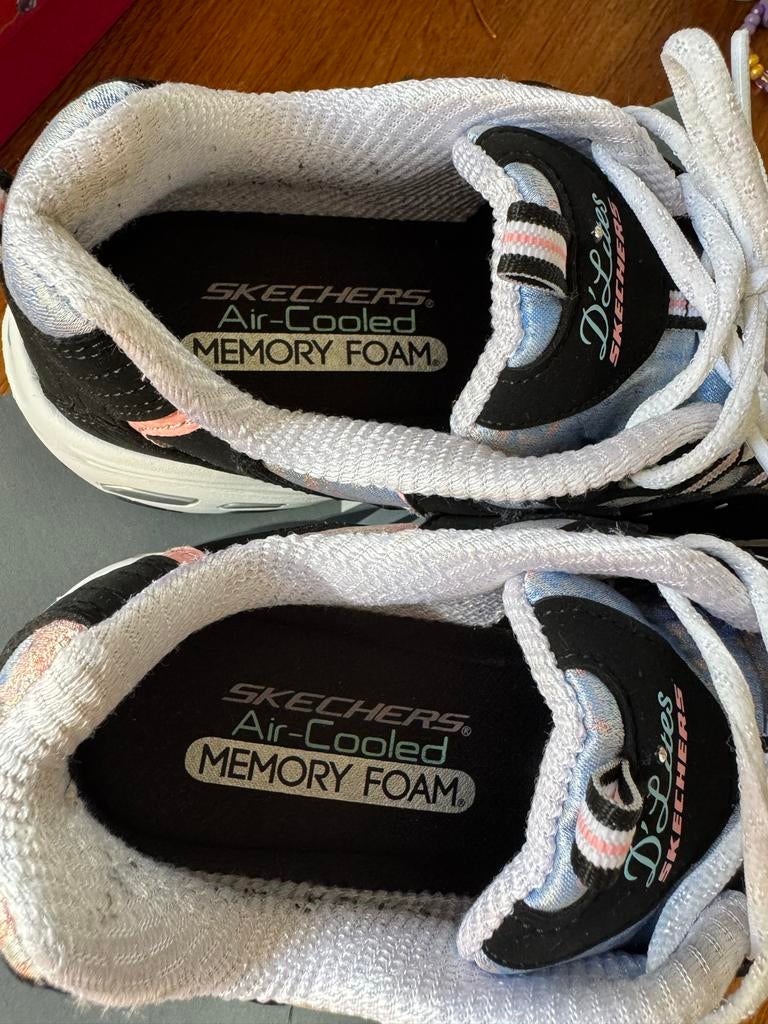 Skechers D'Lites sneakers maat 39 - Zwart/Roze/Wit, Ophalen of Verzenden, Gedragen, Zwart, Sneakers of Gympen