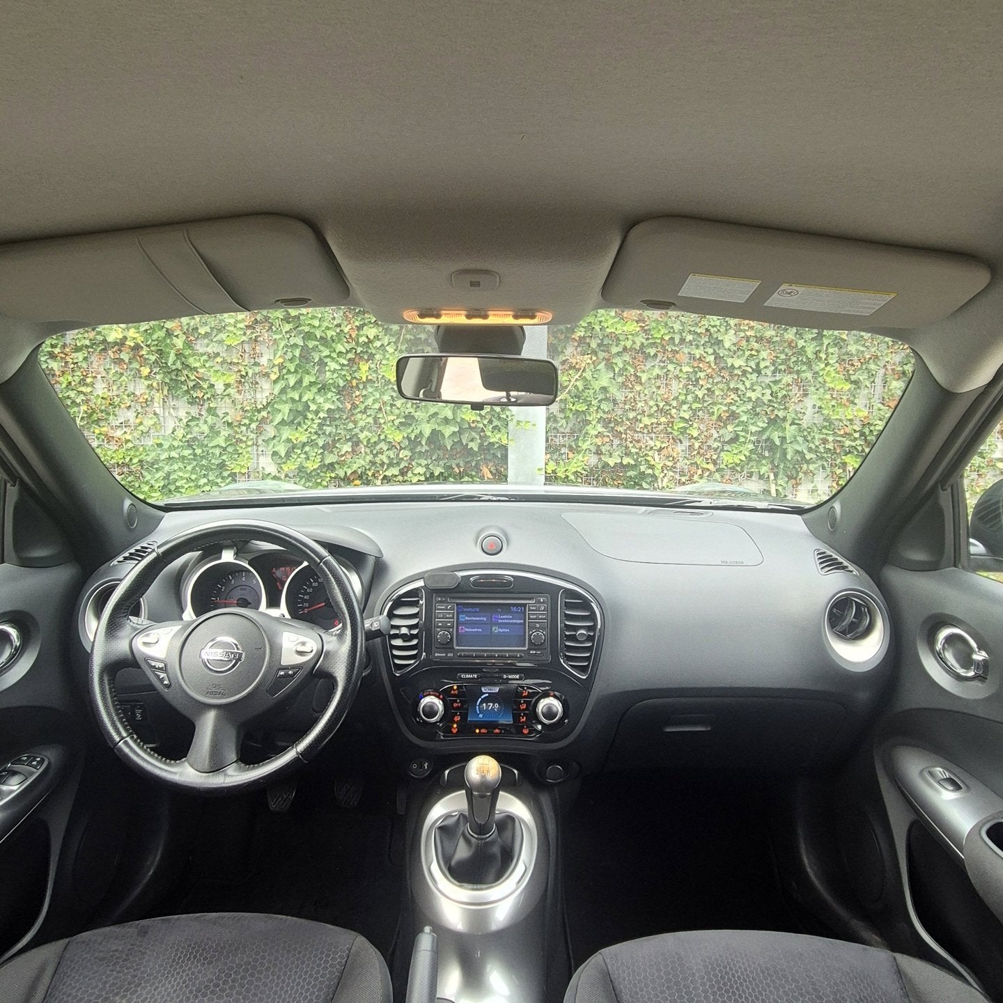 Nissan Juke 1.6 Tekna | Navi | Camera | Keyless | Cruise | C, Voorwielaandrijving, Euro 5, Stof, 4 cilinders