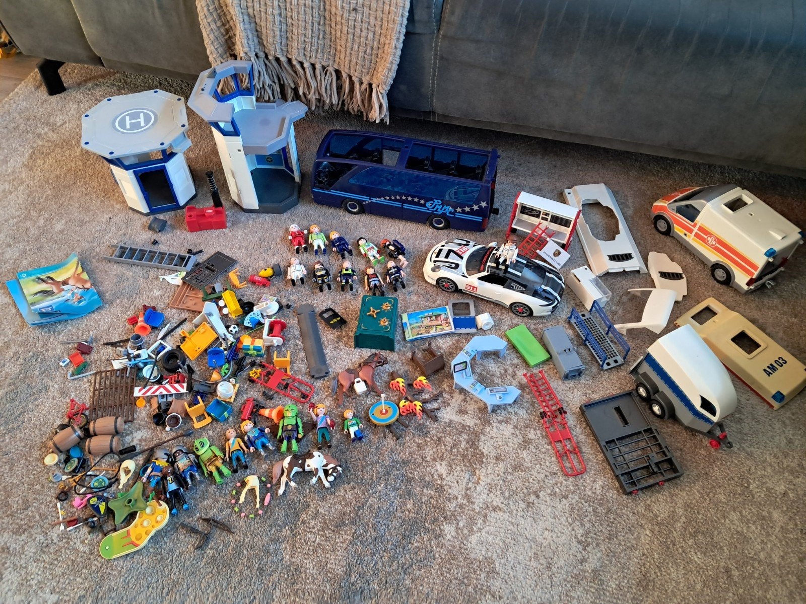 Groot Playmobil/Geobra lot: voertuigen, figuren & meer, Ophalen, Gebruikt, Overige typen