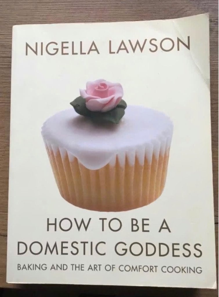 How to be a domestic goddess by Nigella Lawson, Ophalen of Verzenden, Gelezen