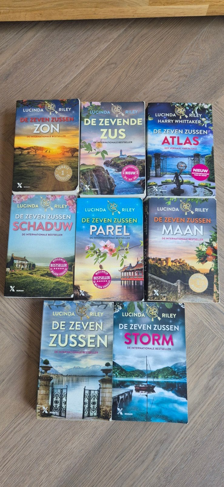 Boekenserie De Zeven Zussen- Lucinda Riley, Boeken, Ophalen of Verzenden, Gelezen