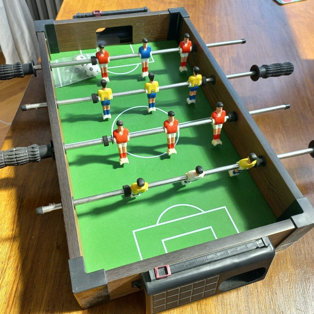 Tafelvoetbalspel, Ophalen, Zo goed als nieuw